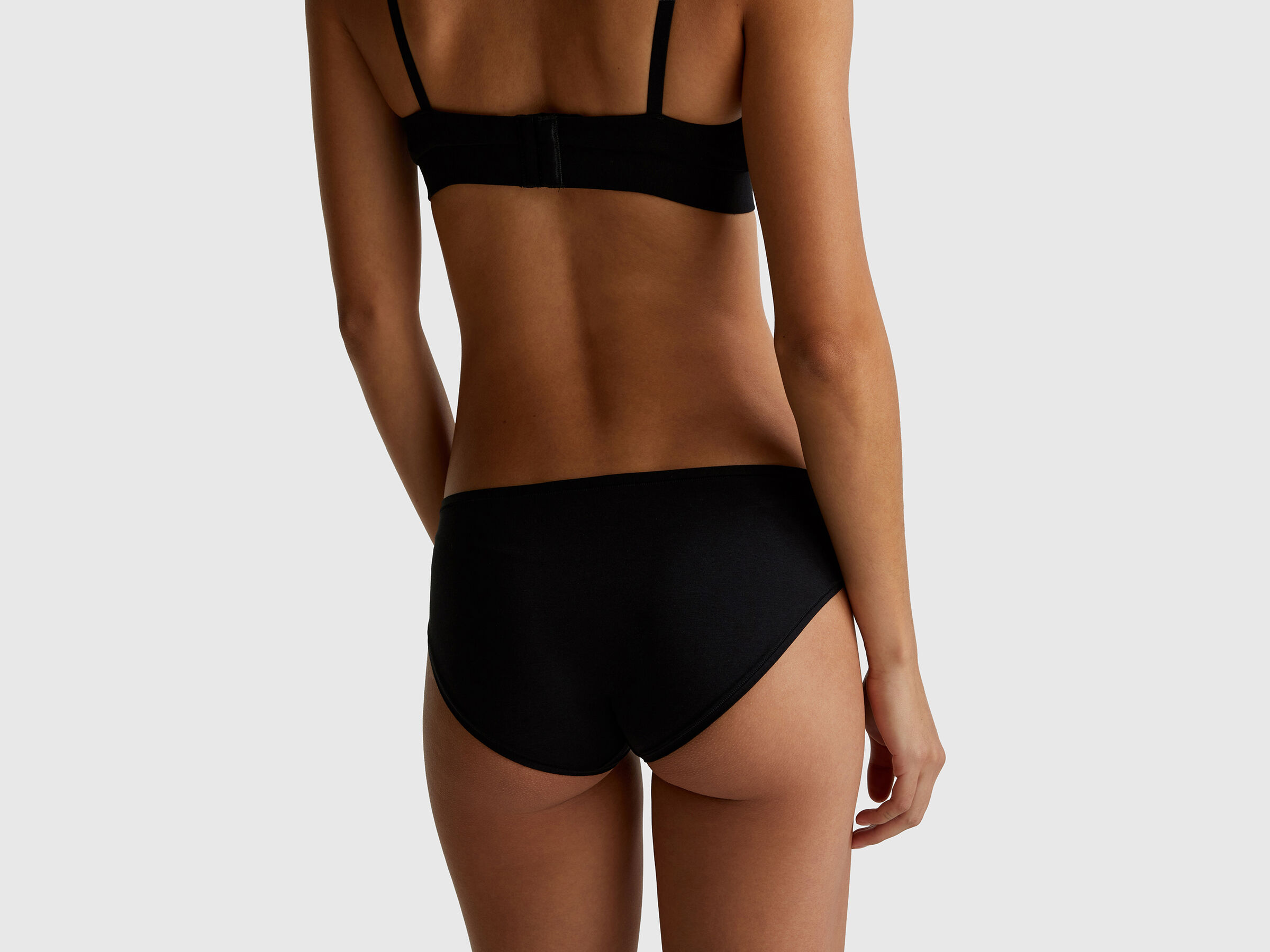 SLIP Women image number 2